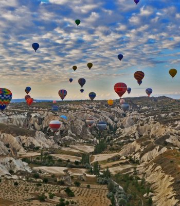 Kapadokya'da Balon Turu: Bilmeniz Gereken Her Şey